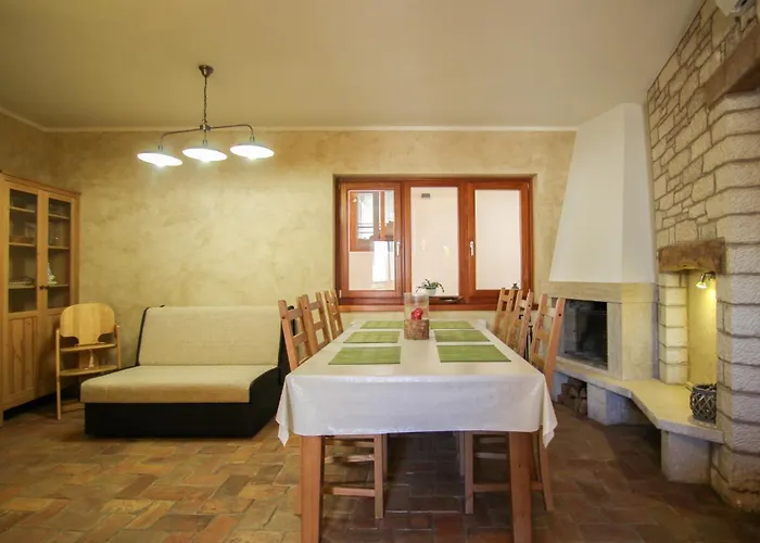 Casa Rafael 2 *