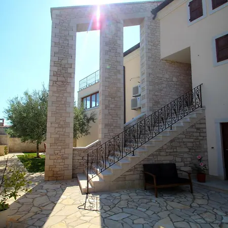 Casa Rafael 2 Novigrad Istria